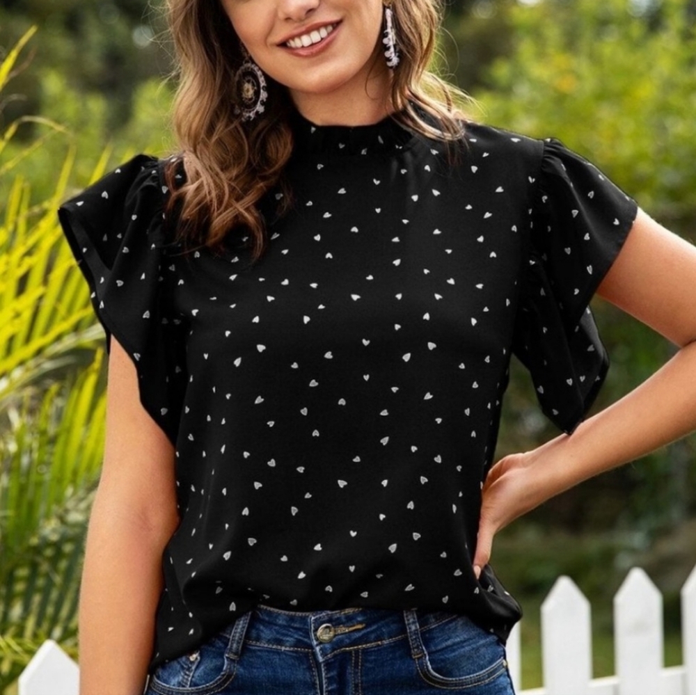 Flutter Sleeve Heart Blouse 💕